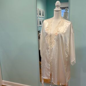 Lingerie robe set two piece camisole and robe cream embroidery lace